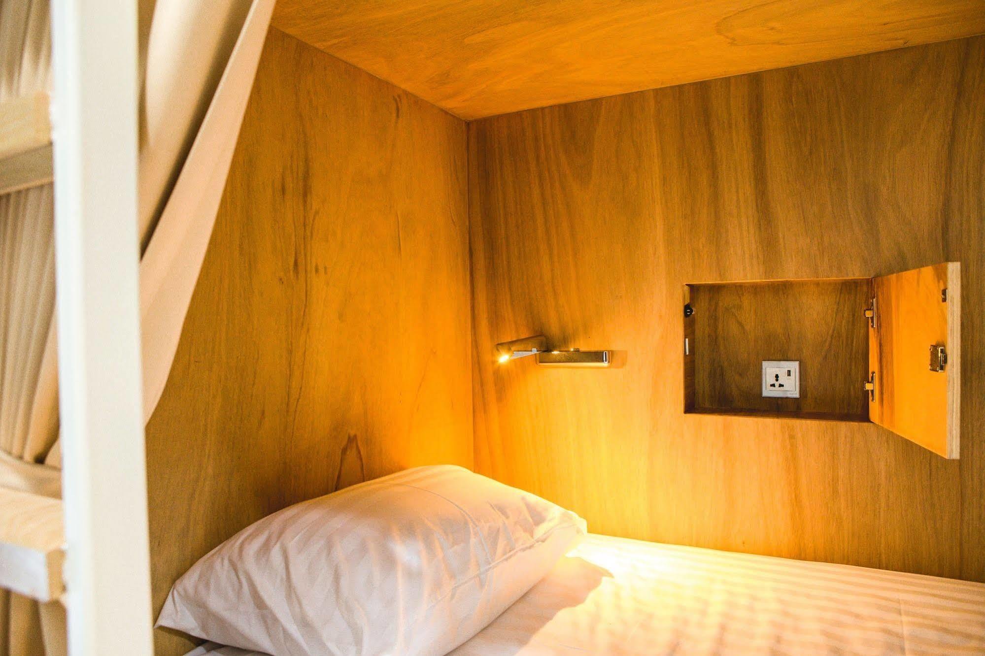 Bob Hostel บ็อบโฮสเทล Bangkok Luaran gambar